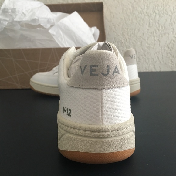 veja v12 mesh white pierre